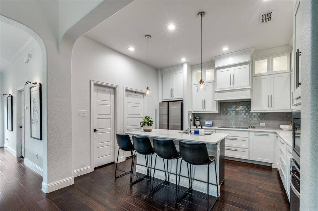 7213 W Nirvana Circle, North Richland Hills, TX 76182 7213 W Nirvana Circle, North Richland Hills, TX 76182