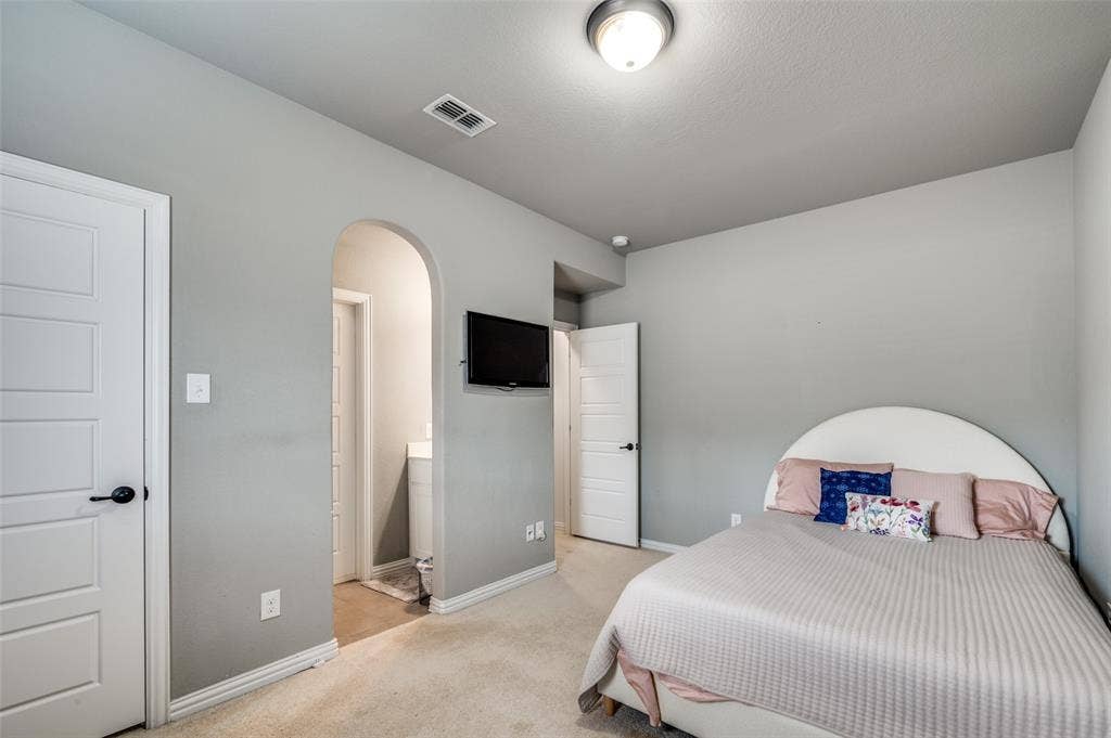 7213 W Nirvana Circle, North Richland Hills, TX 76182 7213 W Nirvana Circle, North Richland Hills, TX 76182