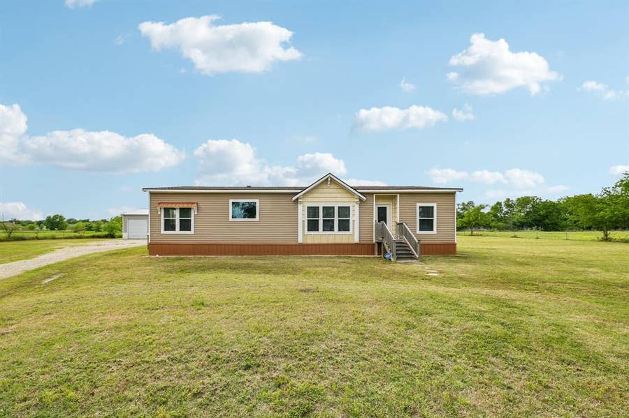 Property photo for 590 Vz County Road 2704, Mabank, TX