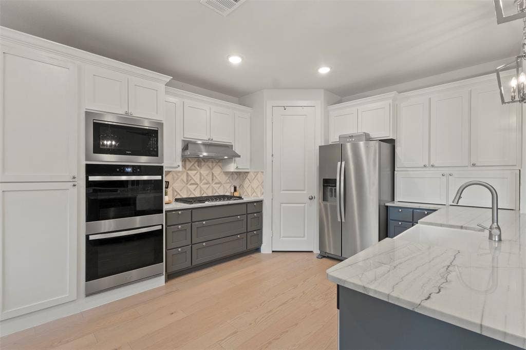3905 Henley Lane, Garland, TX 75043 3905 Henley Lane, Garland, TX 75043