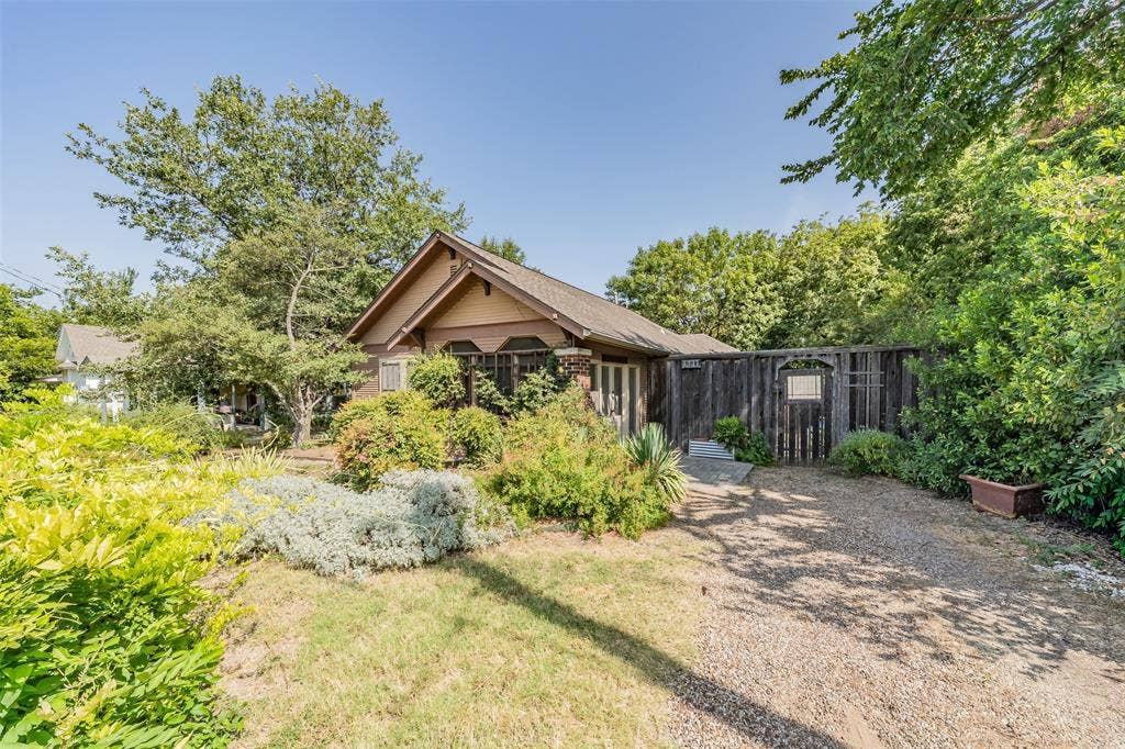 1411 Rosemon Avenue, Carrollton, TX 75006 1411 Rosemon Avenue, Carrollton, TX 75006