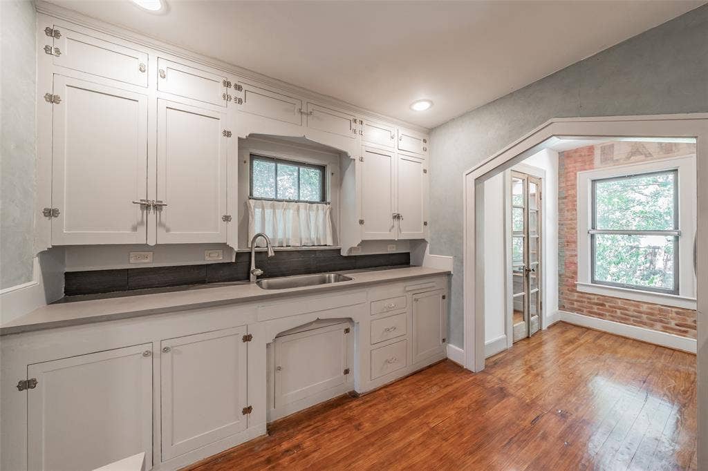 1411 Rosemon Avenue, Carrollton, TX 75006 1411 Rosemon Avenue, Carrollton, TX 75006