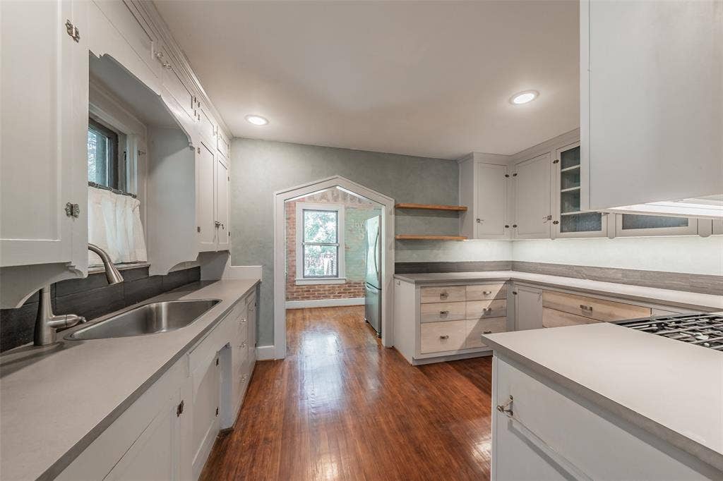 1411 Rosemon Avenue, Carrollton, TX 75006 1411 Rosemon Avenue, Carrollton, TX 75006
