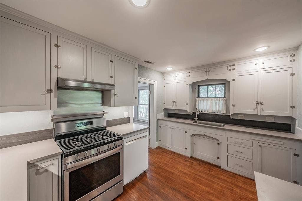 1411 Rosemon Avenue, Carrollton, TX 75006 1411 Rosemon Avenue, Carrollton, TX 75006