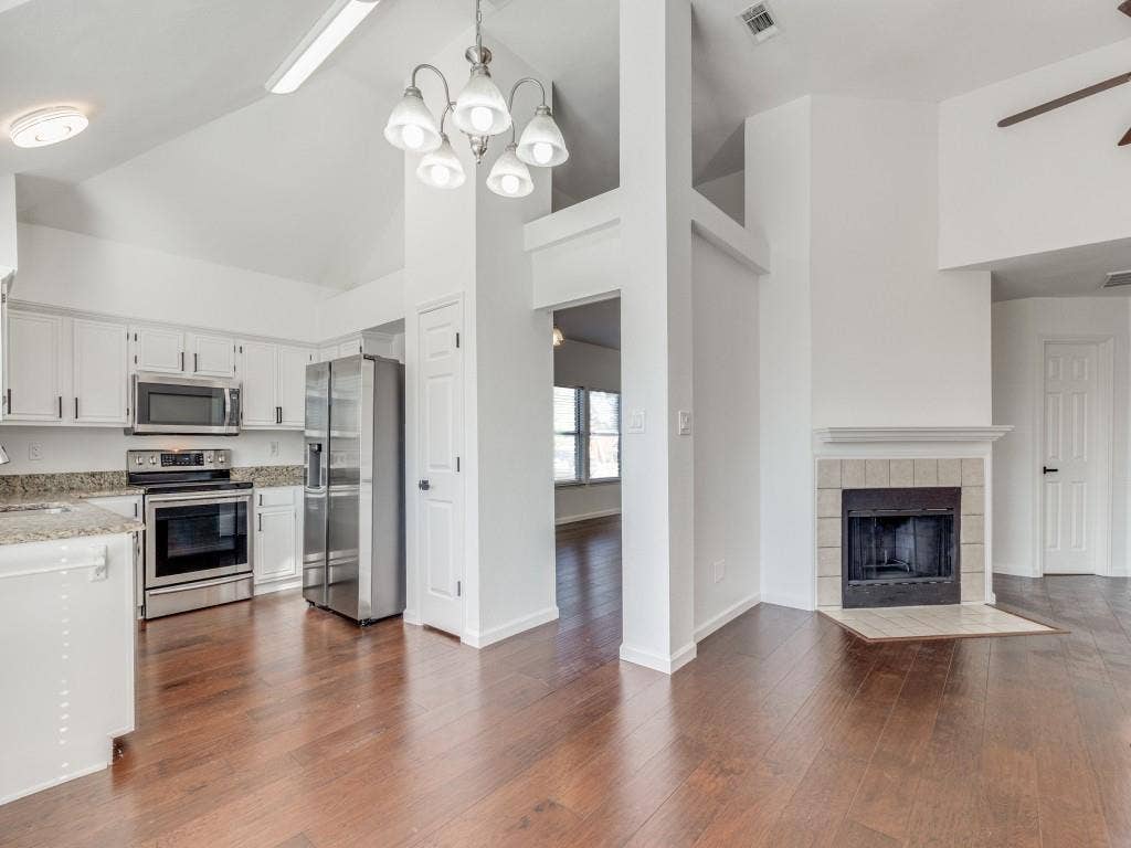 6841 Bellehaven Drive, Plano, TX 75023 6841 Bellehaven Drive, Plano, TX 75023