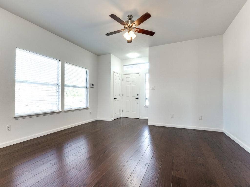 6841 Bellehaven Drive, Plano, TX 75023 6841 Bellehaven Drive, Plano, TX 75023