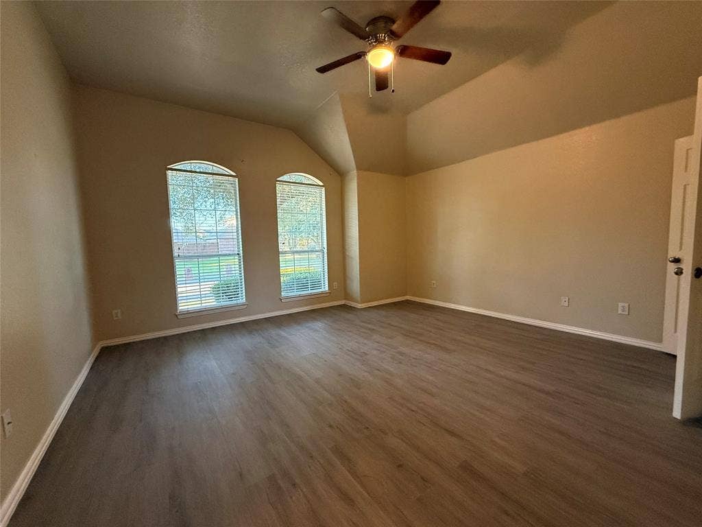 8014 Wilmington Drive, Rowlett, TX 75089 8014 Wilmington Drive, Rowlett, TX 75089