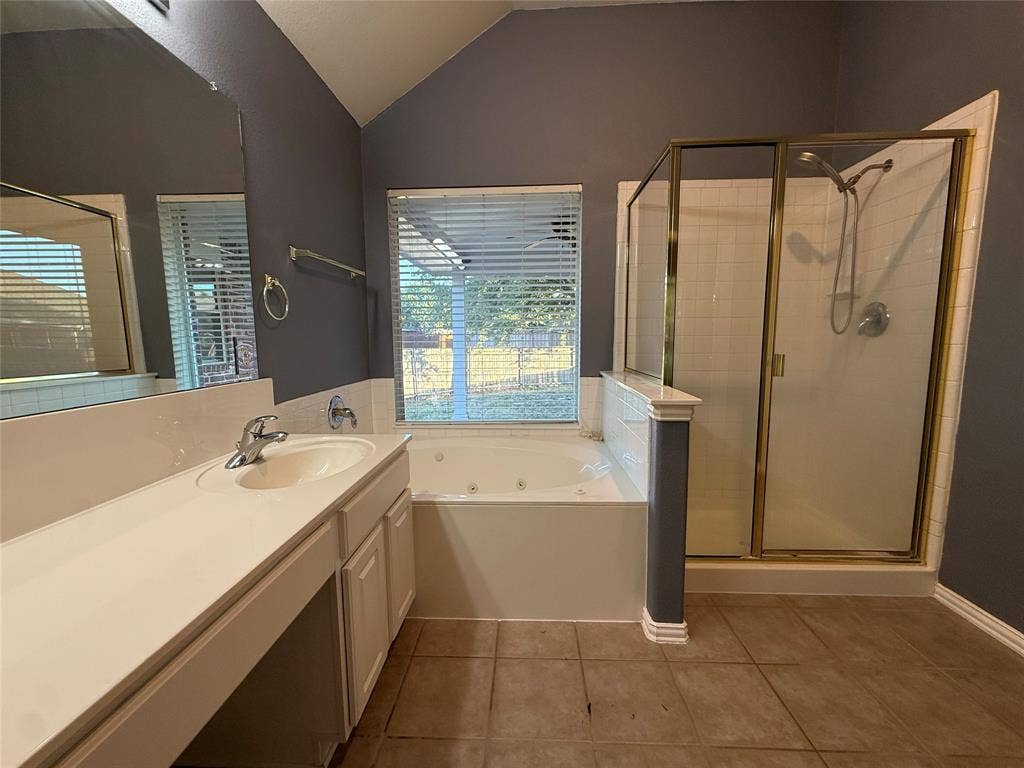 8014 Wilmington Drive, Rowlett, TX 75089 8014 Wilmington Drive, Rowlett, TX 75089