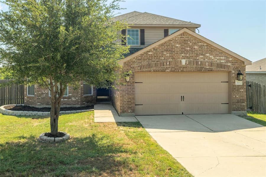 Property photo for 113 Dodge City Court, Newark, TX