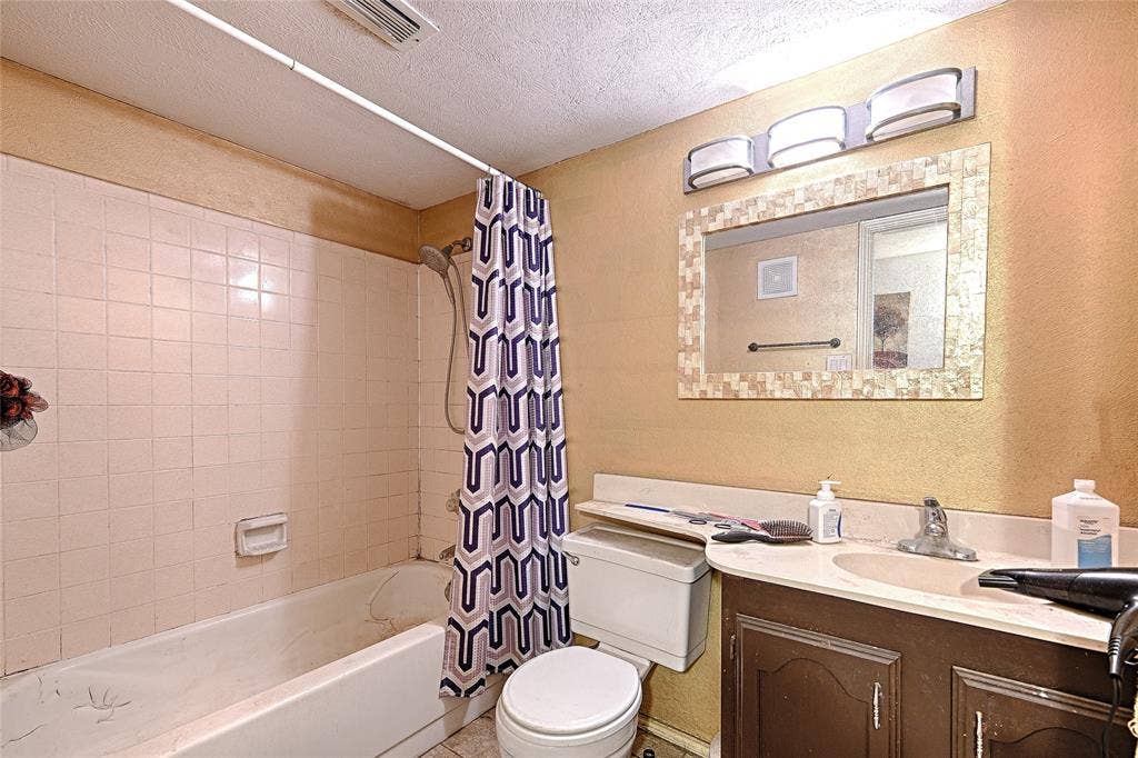 7920 Iola Drive, Plano, TX 75025 7920 Iola Drive, Plano, TX 75025