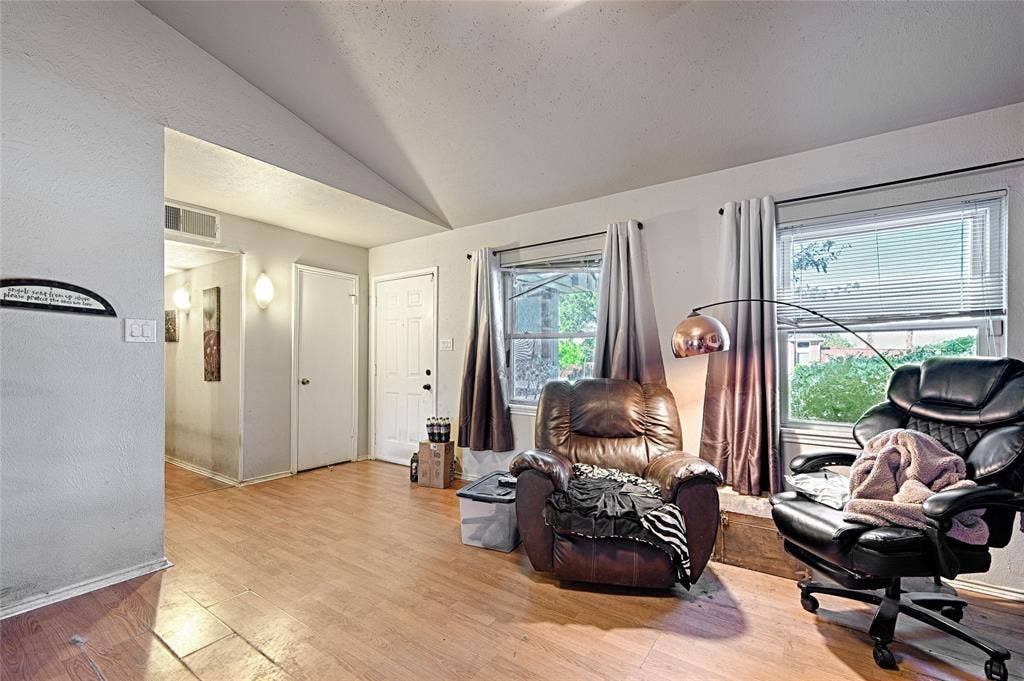 7920 Iola Drive, Plano, TX 75025 7920 Iola Drive, Plano, TX 75025