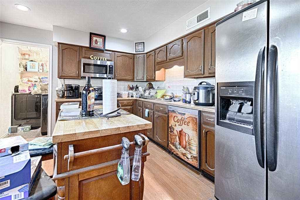 7920 Iola Drive, Plano, TX 75025 7920 Iola Drive, Plano, TX 75025