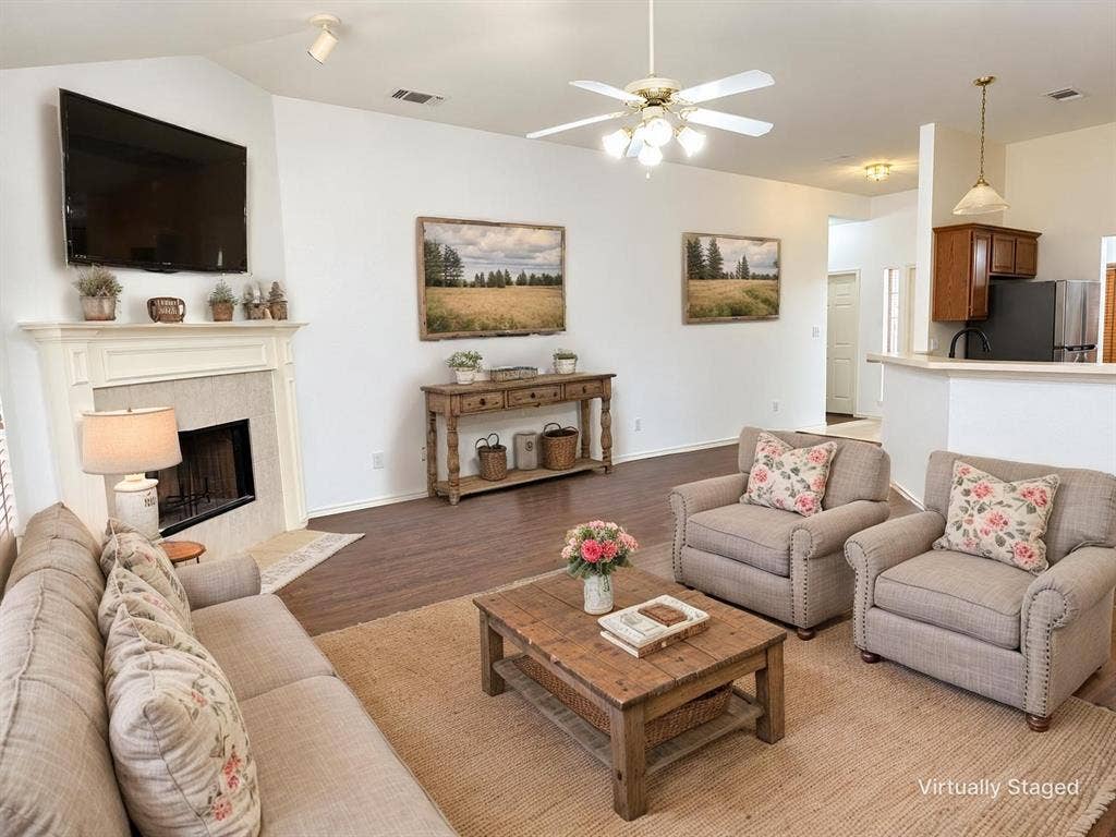 3204 Plumstead Drive, Dallas, TX 75228