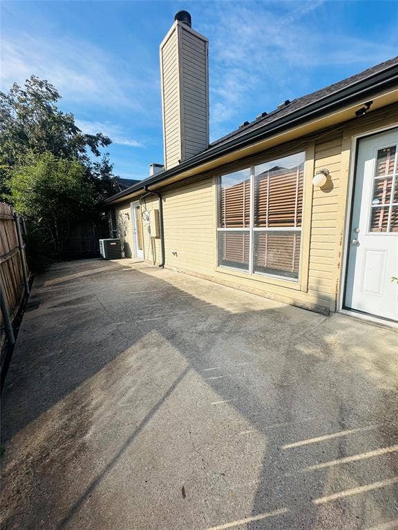 3204 Plumstead Drive, Dallas, TX 75228
