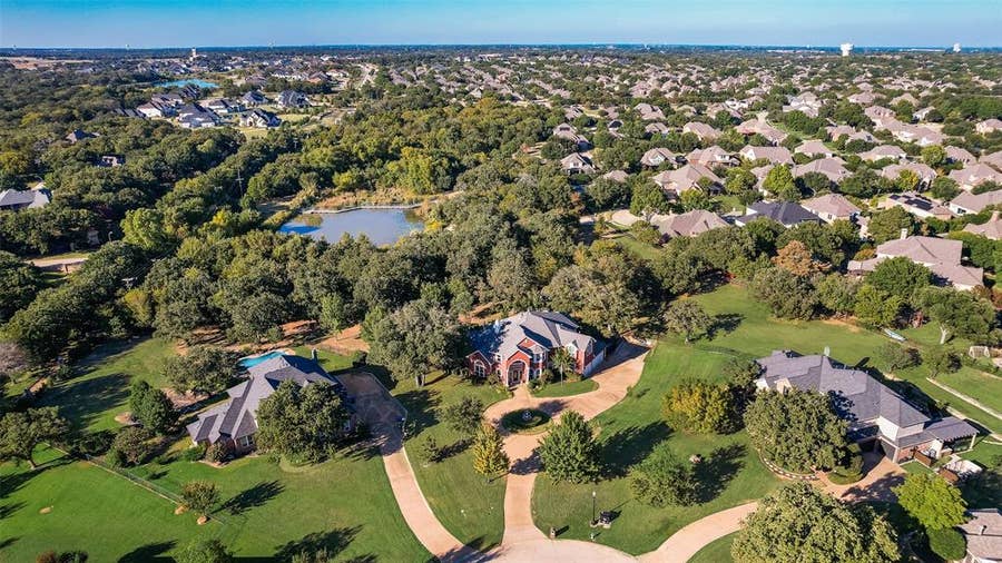 Property photo for 2816 Guardian Court, Flower Mound, TX