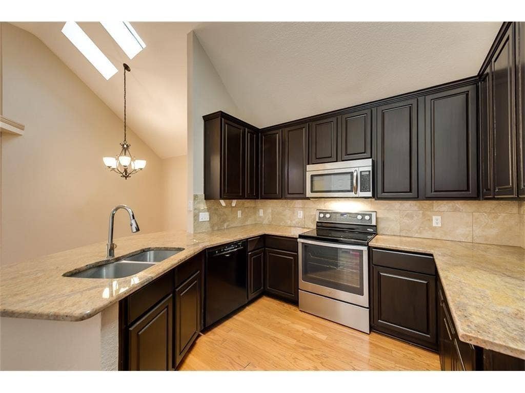 3032 Sawtooth Drive, Plano, TX 75025 3032 Sawtooth Drive, Plano, TX 75025