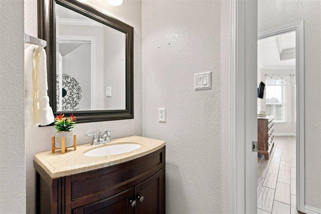 1105 Kimbro Drive, Forney, TX 75126