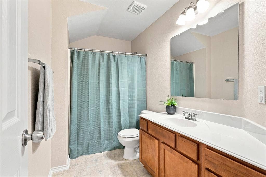 1105 Kimbro Drive, Forney, TX 75126