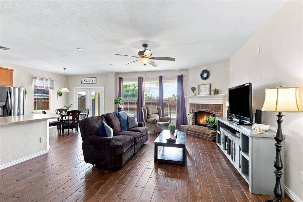 1105 Kimbro Drive, Forney, TX 75126