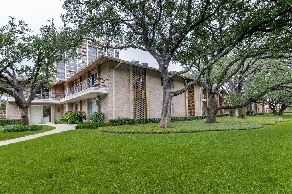 6328 Bandera Avenue, #C, Dallas, TX 75225 6328 Bandera Avenue, #C, Dallas, TX 75225
