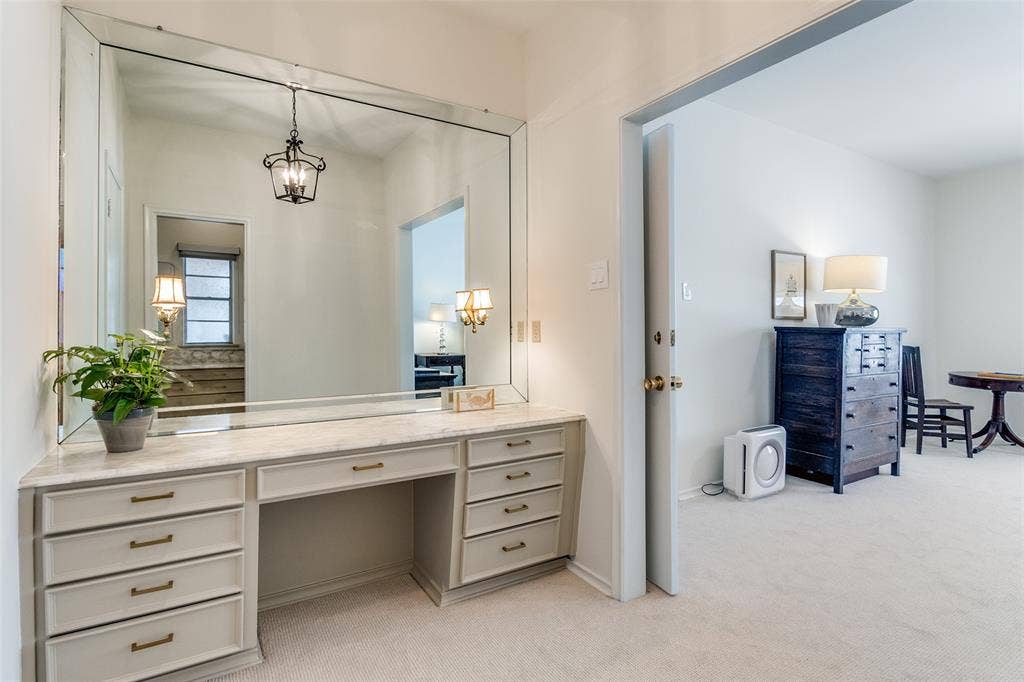 6328 Bandera Avenue, #C, Dallas, TX 75225 6328 Bandera Avenue, #C, Dallas, TX 75225