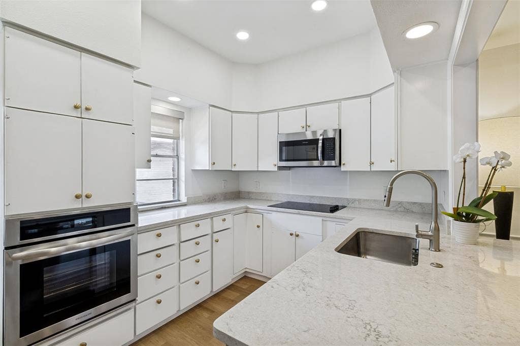 6328 Bandera Avenue, #C, Dallas, TX 75225 6328 Bandera Avenue, #C, Dallas, TX 75225