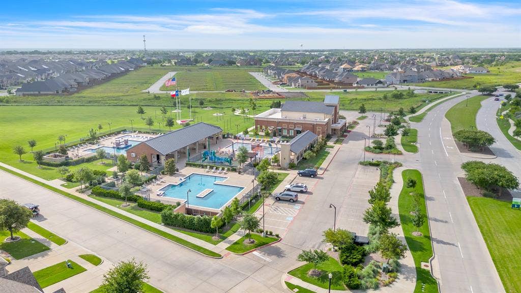 1637 Pike Drive, Forney, TX 75126 1637 Pike Drive, Forney, TX 75126