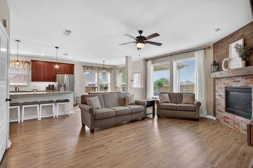 1637 Pike Drive, Forney, TX 75126 1637 Pike Drive, Forney, TX 75126