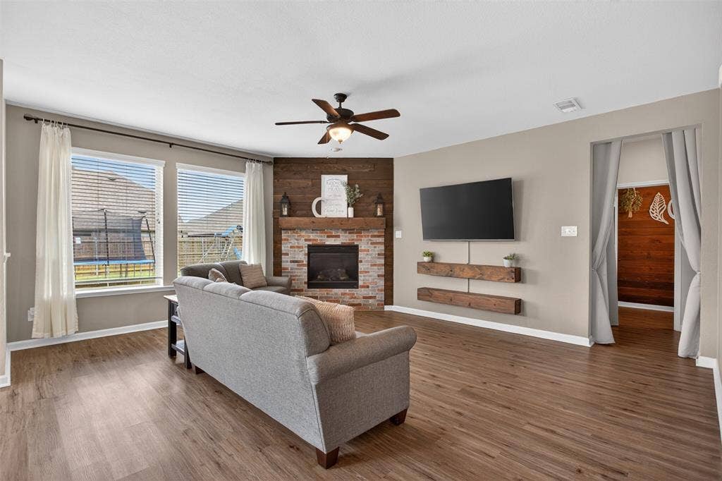 1637 Pike Drive, Forney, TX 75126 1637 Pike Drive, Forney, TX 75126