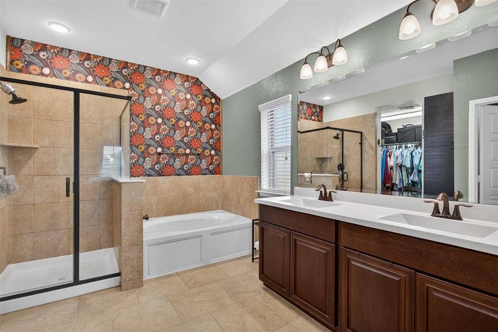 1637 Pike Drive, Forney, TX 75126 1637 Pike Drive, Forney, TX 75126