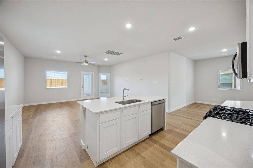 2709 Delevan Drive, Princeton, TX 75407 Open Floor Plan in the Oak II home plan by Trophy Signature Homes – REPRESENTATIVE PHOTO