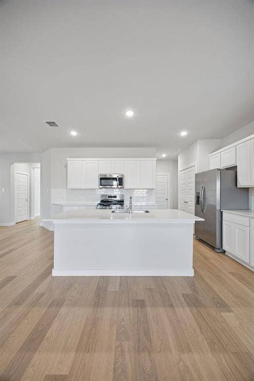 2709 Delevan Drive, Princeton, TX 75407 Kitchen in the Oak II home plan by Trophy Signature Homes – REPRESENTATIVE PHOTO