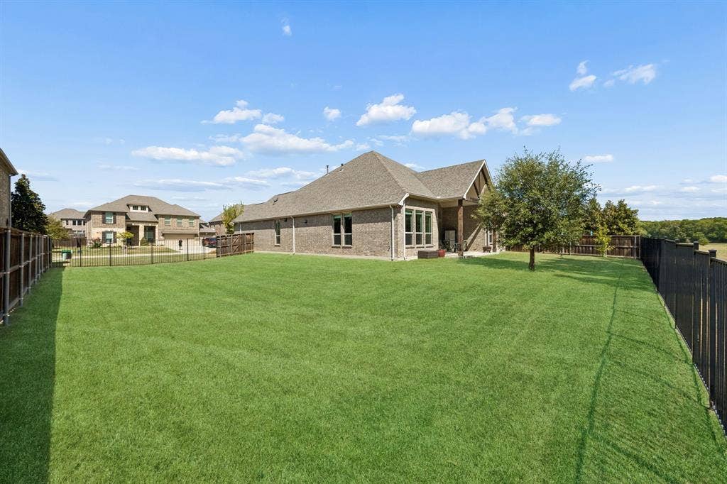 7320 River Park Drive, McKinney, TX 75071 7320 River Park Drive, McKinney, TX 75071