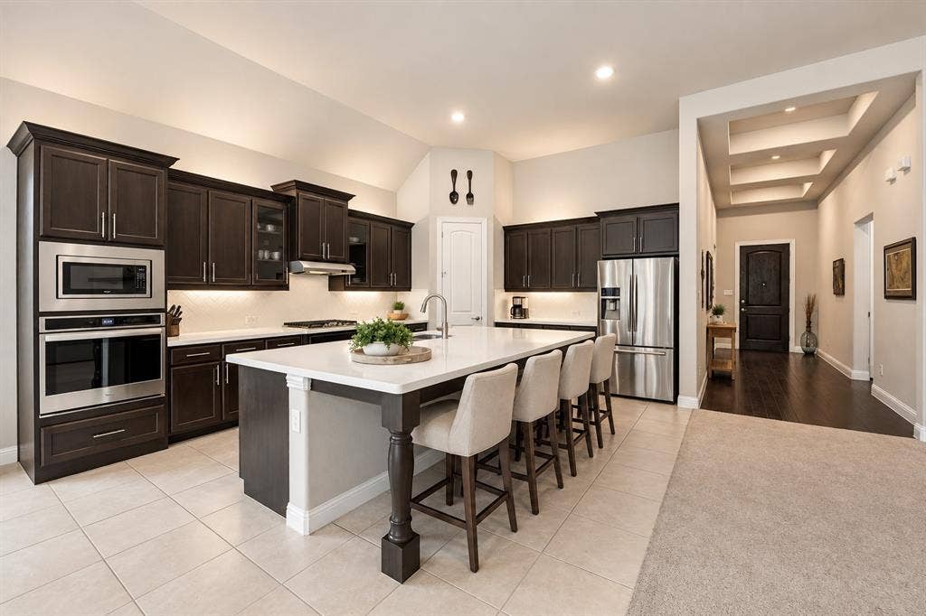 7320 River Park Drive, McKinney, TX 75071 Virtually staged bar stools