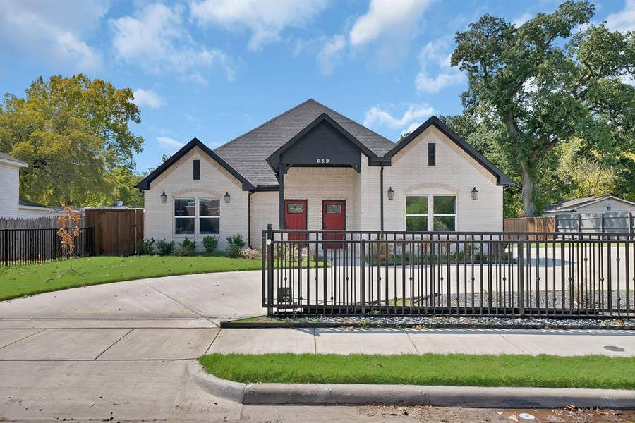 Property photo for 659 Holcomb Road, Dallas, TX
