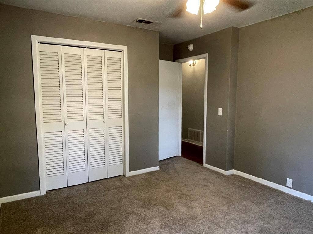 1105 S Palestine Street, Athens, TX 75751 1105 S Palestine Street, Athens, TX 75751