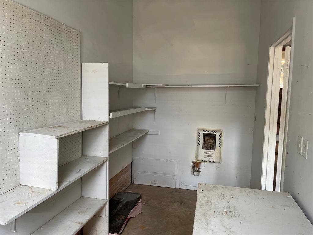 1105 S Palestine Street, Athens, TX 75751 1105 S Palestine Street, Athens, TX 75751