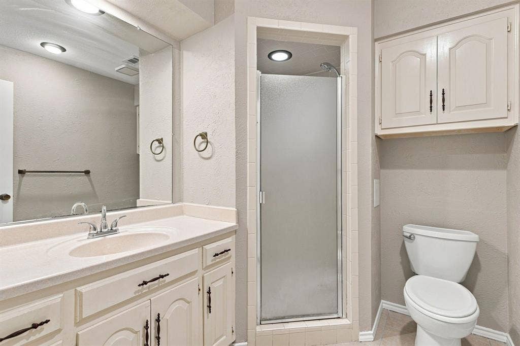 3205 Wrangler Road, Plano, TX 75074 3205 Wrangler Road, Plano, TX 75074