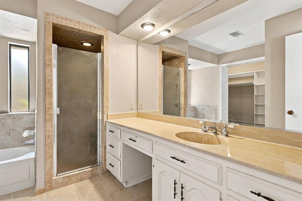 3205 Wrangler Road, Plano, TX 75074 3205 Wrangler Road, Plano, TX 75074