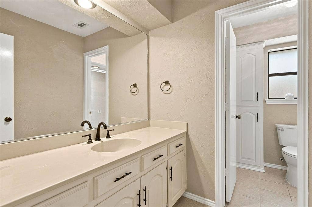 3205 Wrangler Road, Plano, TX 75074 3205 Wrangler Road, Plano, TX 75074