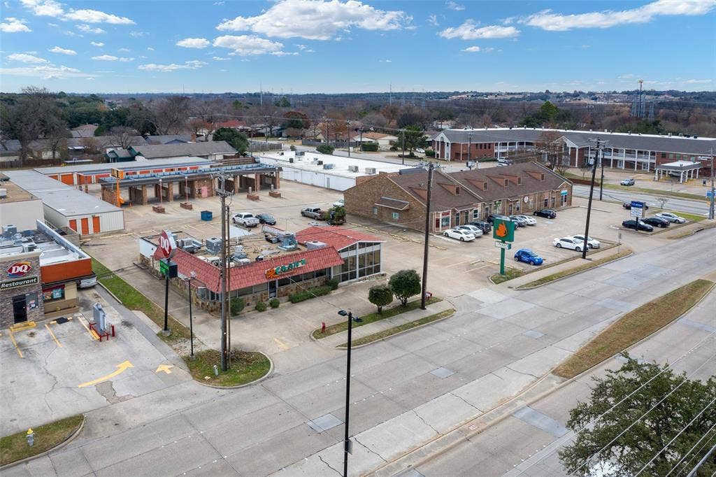 6318 Broadway Boulevard, Garland, TX 75043 6318 Broadway Boulevard, Garland, TX 75043