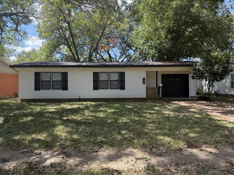Property photo for 137 Bowie Street, McGregor, TX