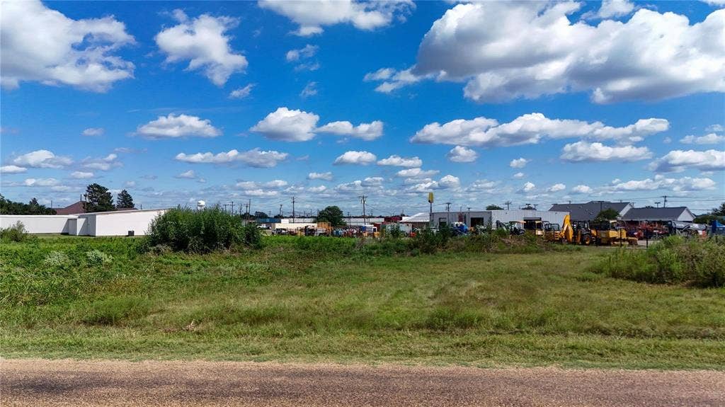 101 Lea Dr, Gun Barrel City, TX 75156 101 Lea Dr, Gun Barrel City, TX 75156