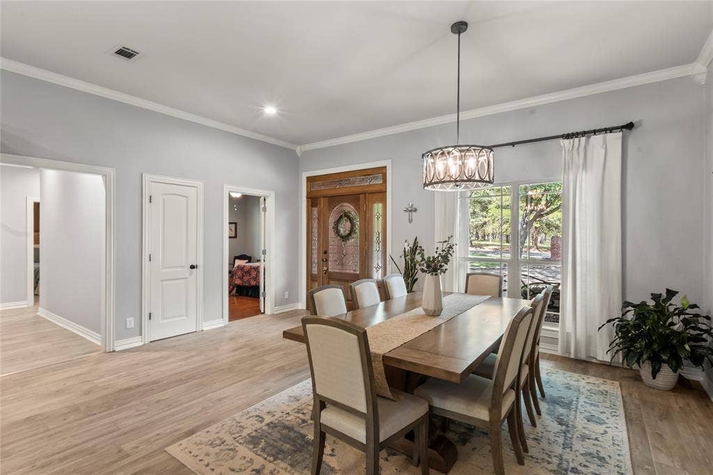 149 Saint Andrews Drive E, Mabank, TX 75156