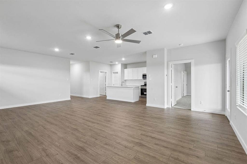 1116 Del Rio Drive, Lavon, TX 75166 Open Floor Plan in the Oscar home plan by Trophy Signature Homes – REPRESENTATIVE PHOTO