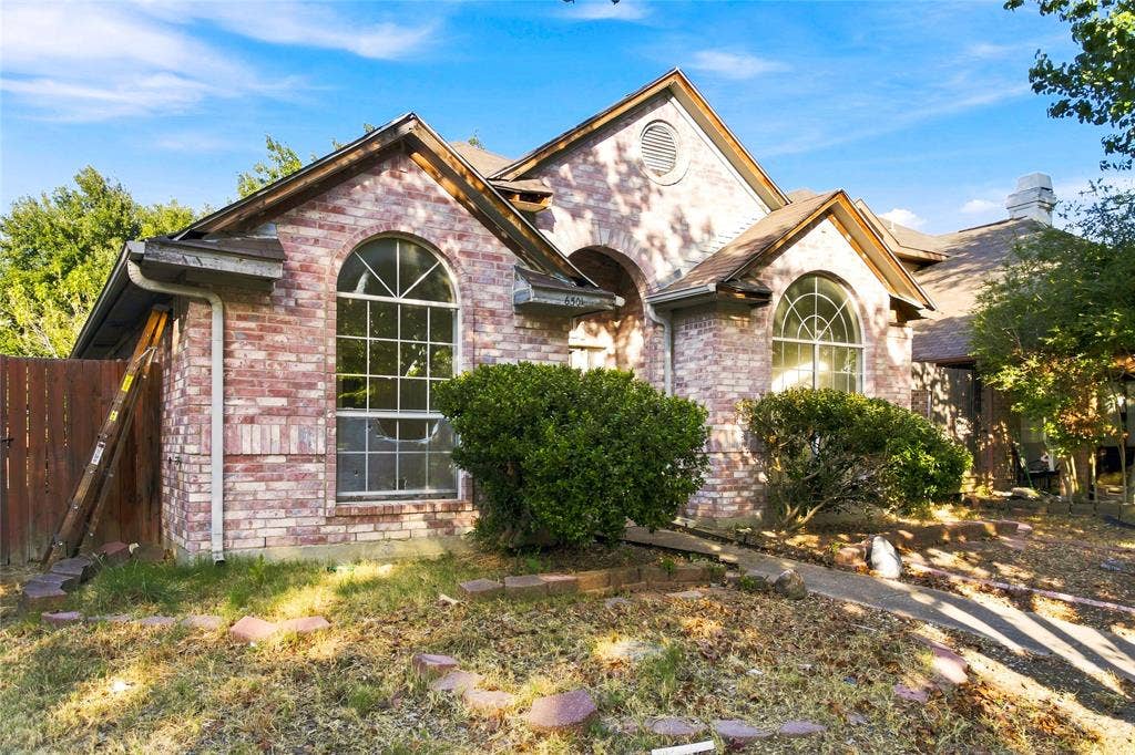 6501 White Oak Drive, Rowlett, TX 75089 6501 White Oak Drive, Rowlett, TX 75089