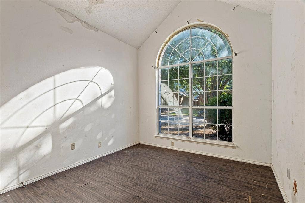 6501 White Oak Drive, Rowlett, TX 75089 6501 White Oak Drive, Rowlett, TX 75089