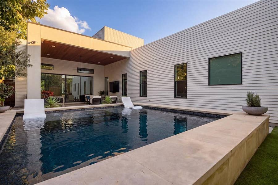 Property photo for 424 Cameron Avenue, Dallas, TX
