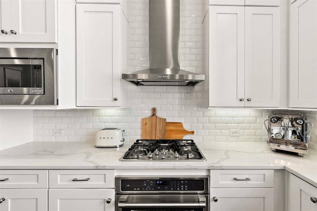 763 Spanish Oaks Place, Dallas, TX 75204 763 Spanish Oaks Place, Dallas, TX 75204