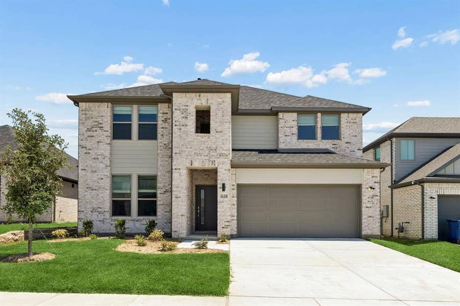Property photo for 2014 Homestretch Drive, Seagoville, TX